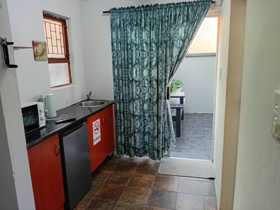 To Let 1 Bedroom Property for Rent in Gonubie North Eastern Cape